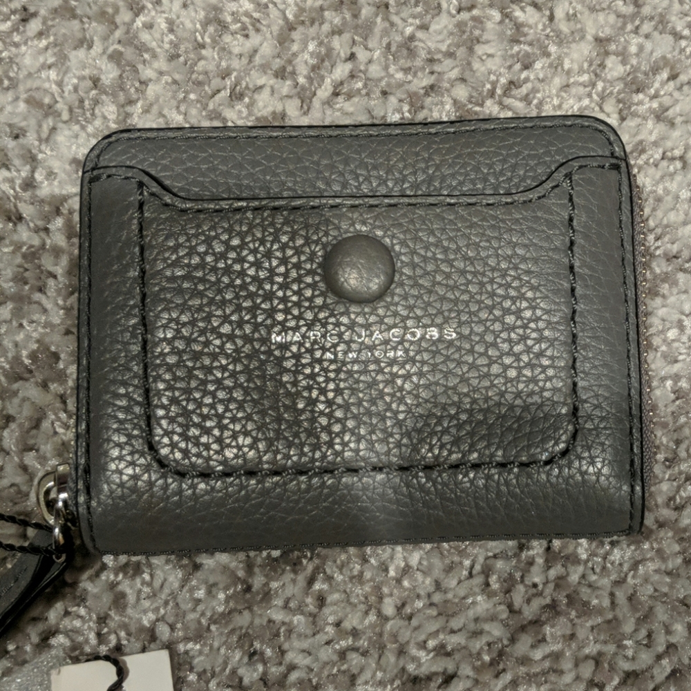 Marc Jacobs mini gray wallet